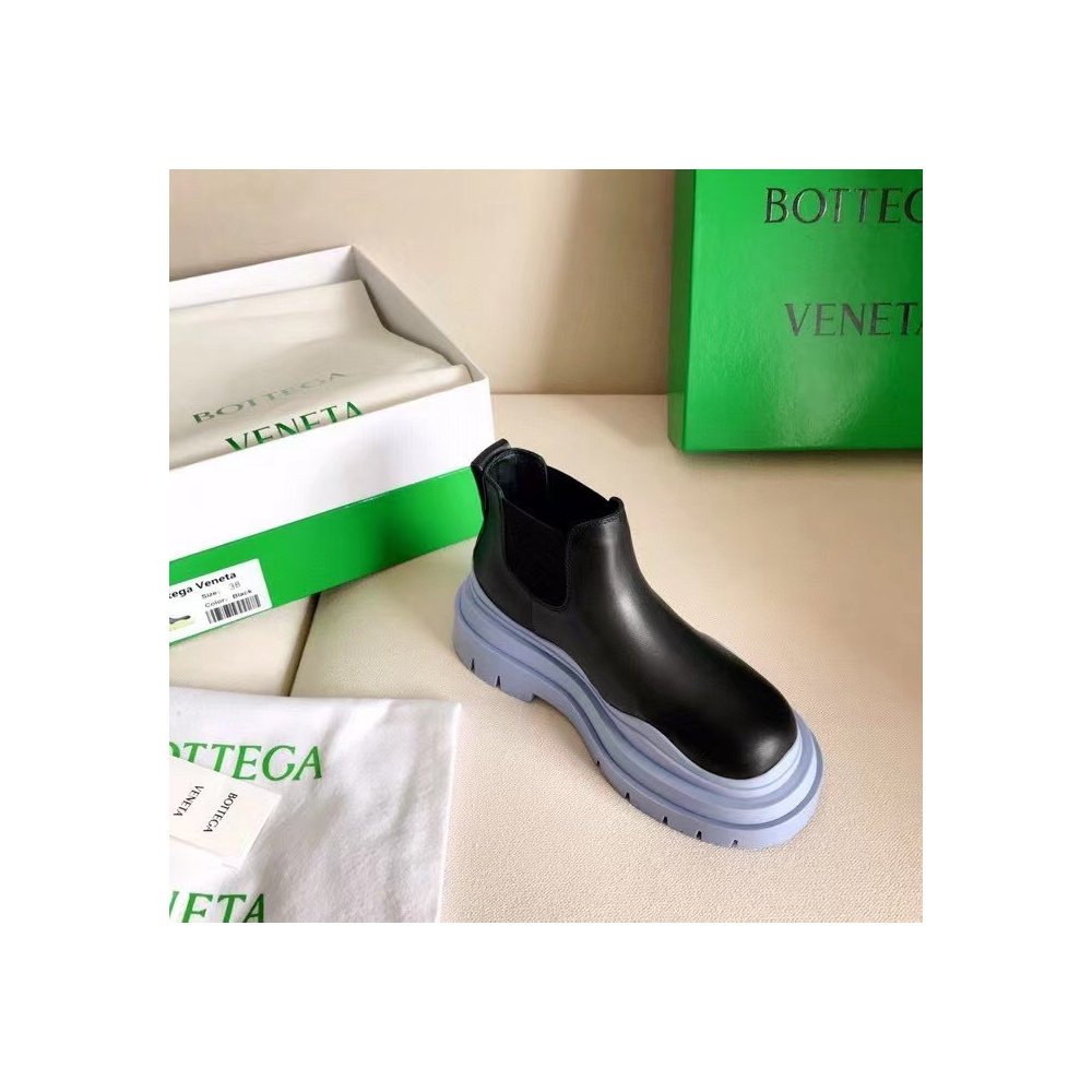 Cheap Reps Bottega Veneta BV Tire Ankle Boots with Blue Outsole