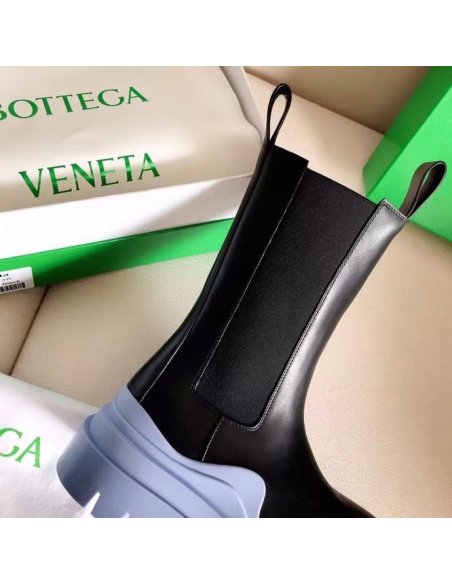 Cheap Reps Bottega Veneta BV Tire Chelsea Boots with Blue Outsole