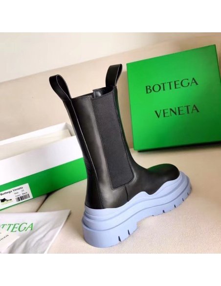 Cheap Reps Bottega Veneta BV Tire Chelsea Boots with Blue Outsole