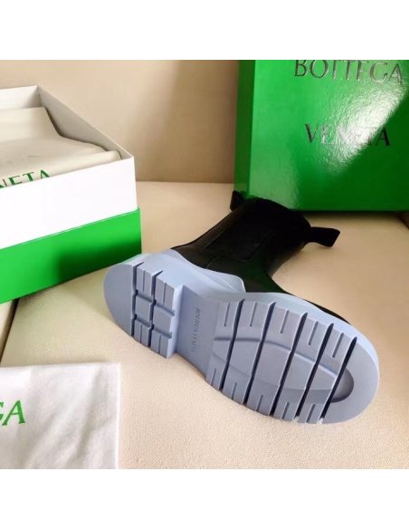 Cheap Reps Bottega Veneta BV Tire Chelsea Boots with Blue Outsole