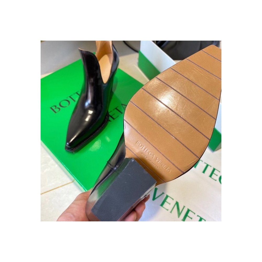 Cheap Reps Bottega Veneta BV Lean Ankle Boots In Black Calfskin