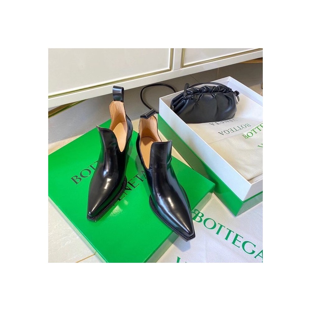 Cheap Reps Bottega Veneta BV Lean Ankle Boots In Black Calfskin