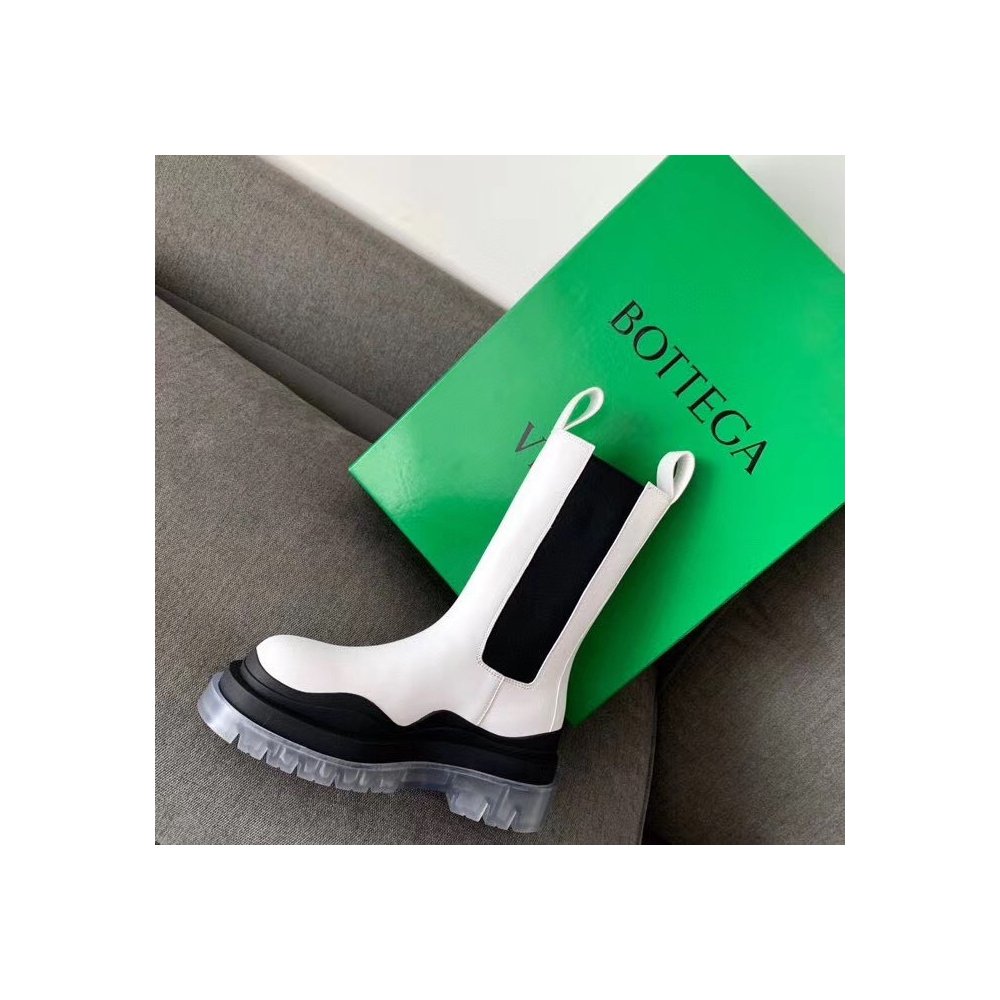Cheap Reps Bottega Veneta BV Tire Chelsea Boots In White Calfskin