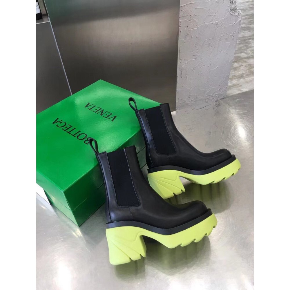 Cheap Reps Bottega Veneta Flash Chelsea Boots with Yellow Outsole