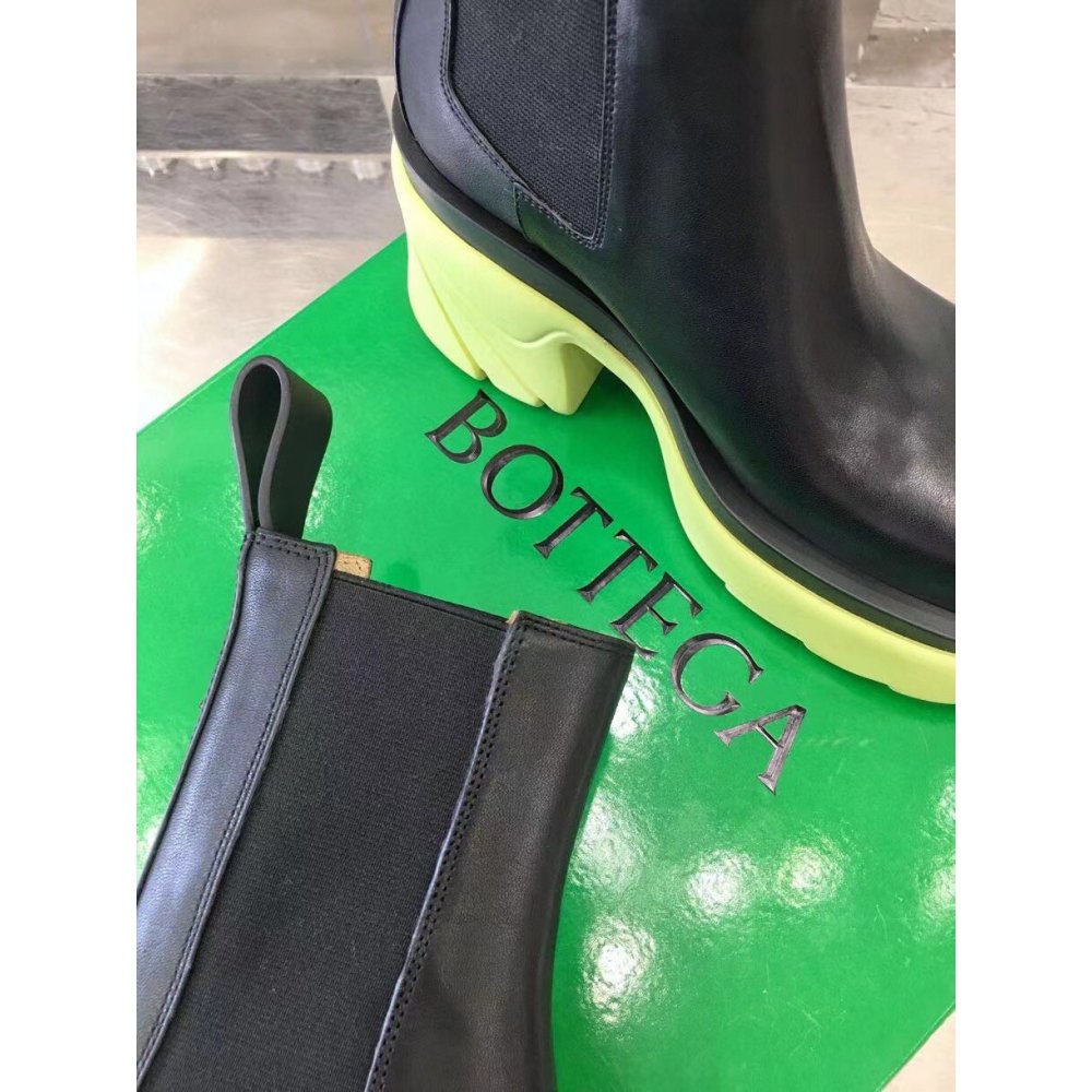 Cheap Reps Bottega Veneta Flash Chelsea Boots with Yellow Outsole
