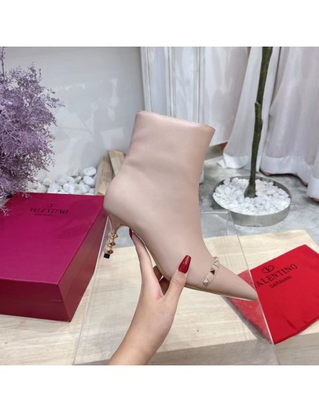 Cheap Reps Valentino Nude Rockstud Ankle Boots with Sculpted Heel