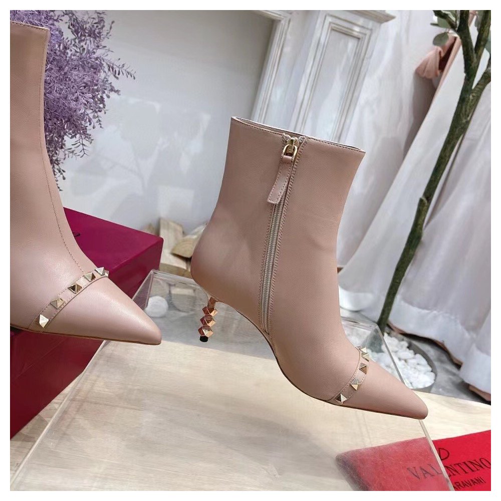 Cheap Reps Valentino Nude Rockstud Ankle Boots with Sculpted Heel