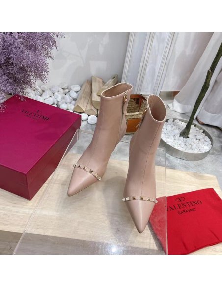 Cheap Reps Valentino Nude Rockstud Ankle Boots with Sculpted Heel