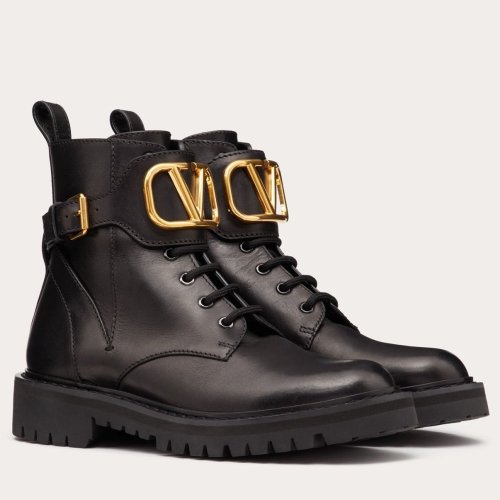 Cheap Reps Valentino Vlogo Combat Boot 35MM In Black Calfskin