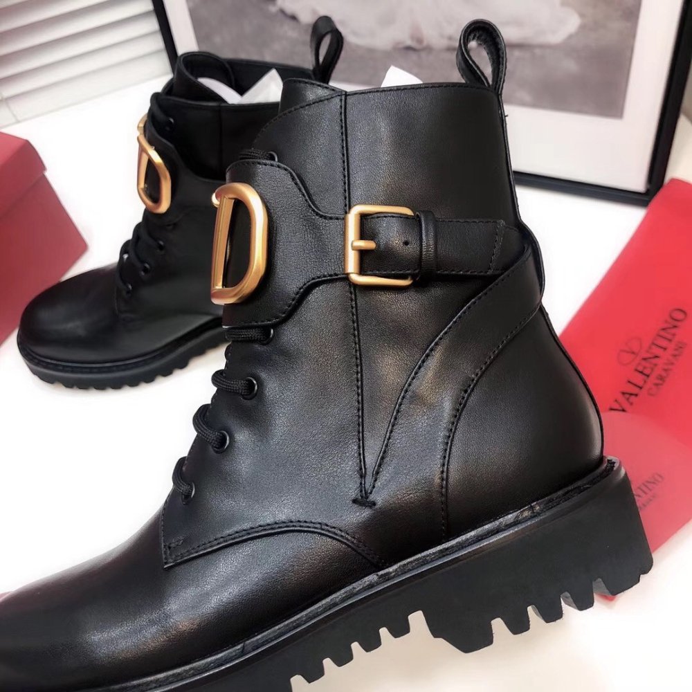 Cheap Reps Valentino Vlogo Combat Boot 35MM In Black Calfskin