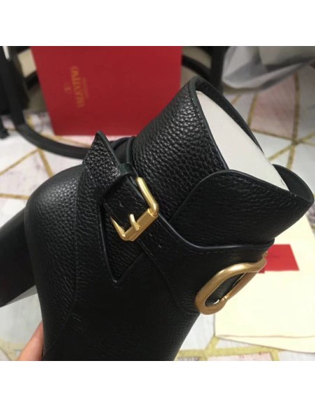 Cheap Reps Valentino Vlogo Ankle Boot 60MM In Black Grained Leather