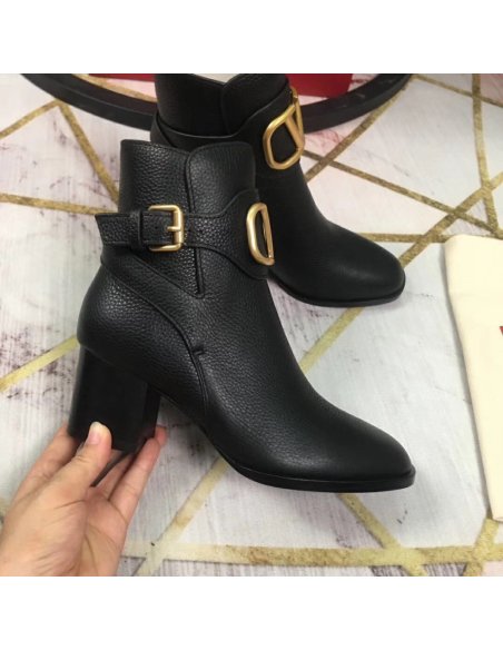 Cheap Reps Valentino Vlogo Ankle Boot 60MM In Black Grained Leather
