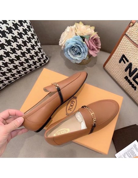 Cheap Reps Tods Womens Brown Chain-embellished Leather Loafers