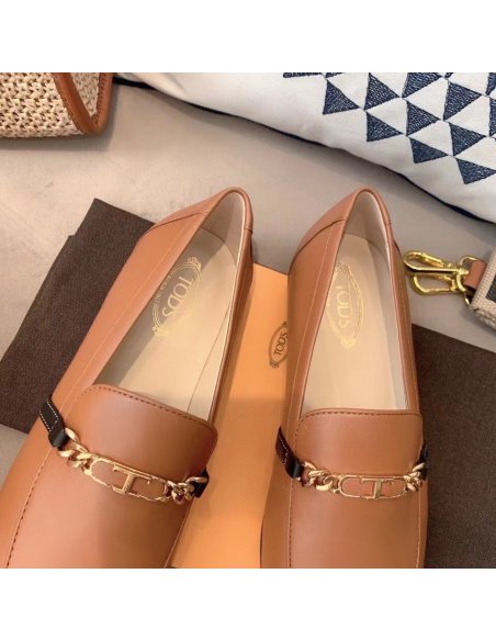 Cheap Reps Tods Womens Brown Chain-embellished Leather Loafers