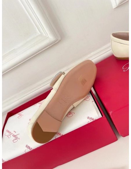 Cheap Reps Roger Vivier Soft Metal Buckle Loafers in White Leather