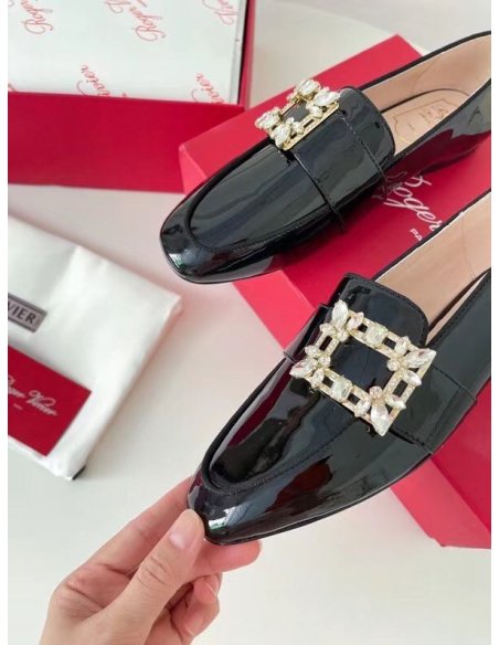 Cheap Reps Roger Vivier Mini Broche Buckle Loafers in Black Patent Leather