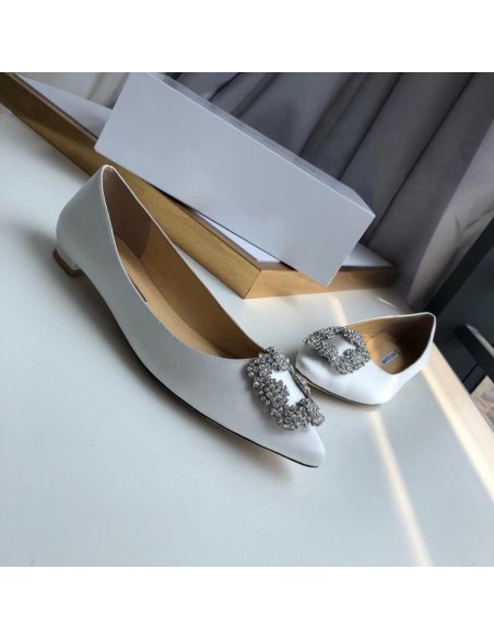 Cheap Reps Manolo Blahnik Hangisi Flats In White Satin with Crystal Buckle