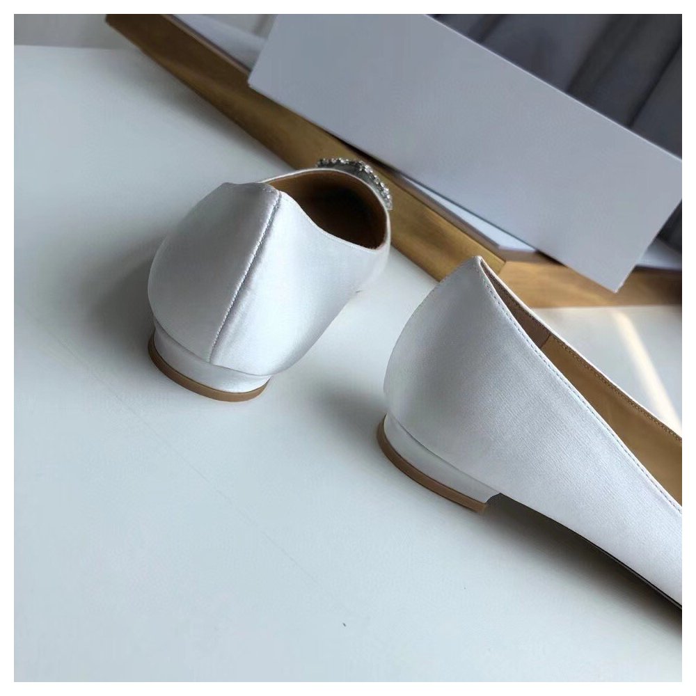 Cheap Reps Manolo Blahnik Hangisi Flats In White Satin with Crystal Buckle