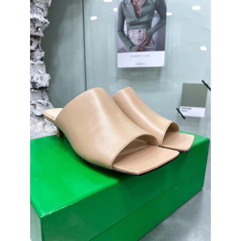 Cheap Reps Bottega Veneta Stretch Mules 40mm In Beige Lambskin