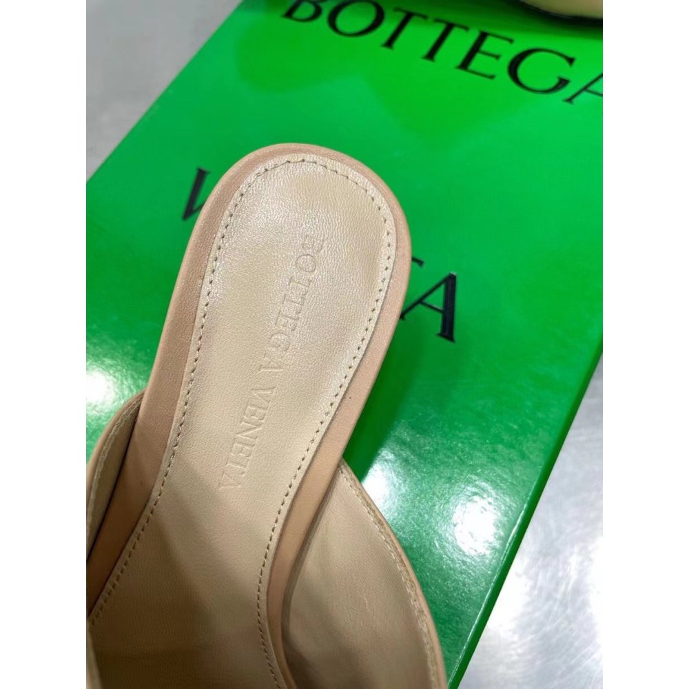 Cheap Reps Bottega Veneta Stretch Mules 40mm In Beige Lambskin