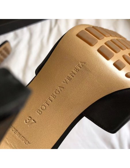 Cheap Reps Bottega Veneta Stretch Mules 90mm In Black Lambskin