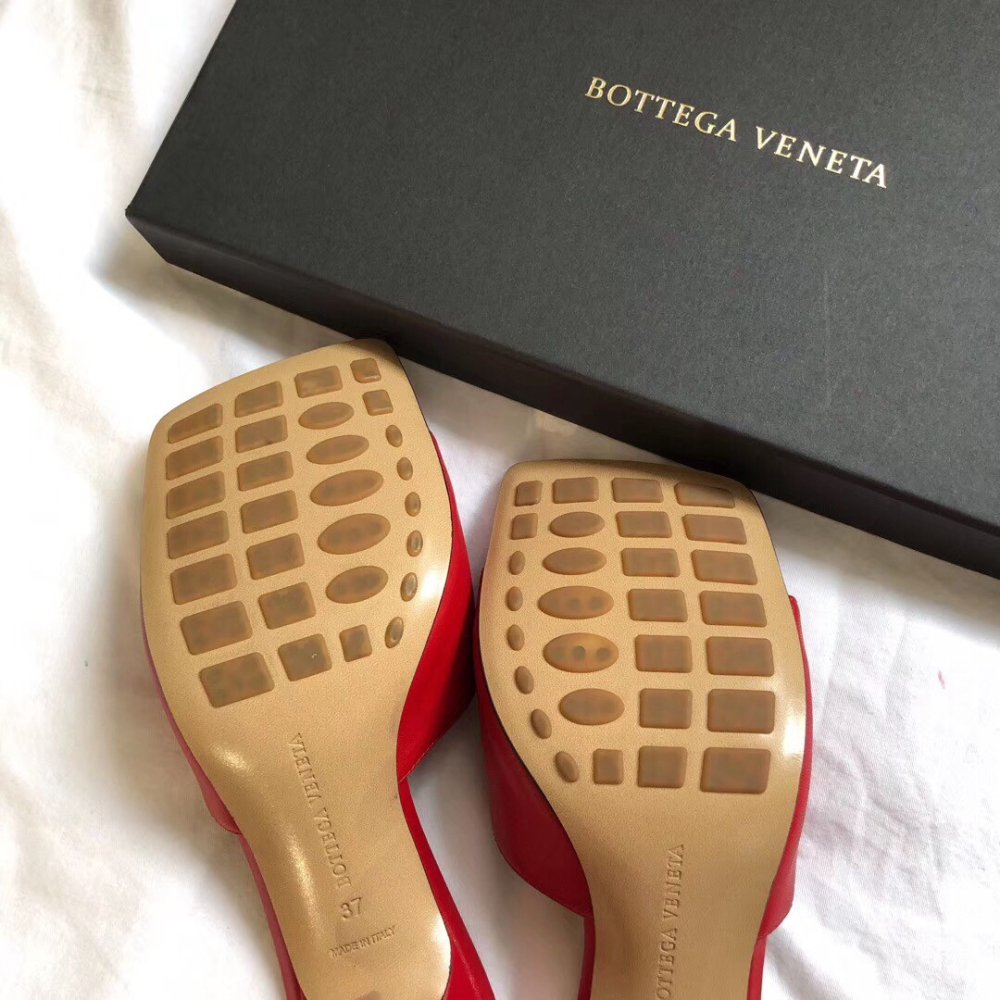 Cheap Reps Bottega Veneta Stretch Mules 90mm In Red Lambskin