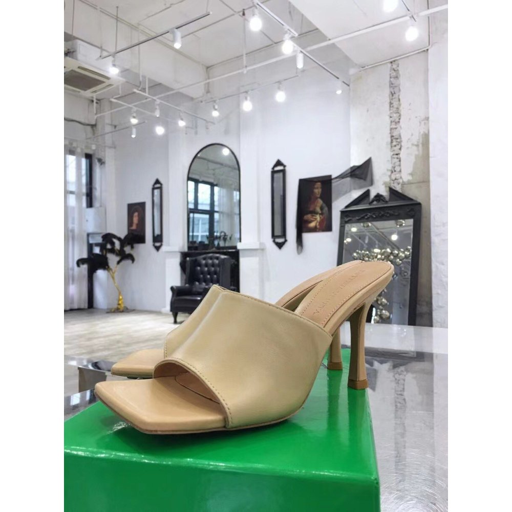 Cheap Reps Bottega Veneta Stretch Mules 90mm In Beige Lambskin