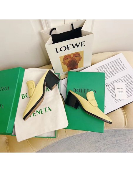 Cheap Reps Bottega Veneta Mules 70mm In Butter Crocodile Embossed Leather