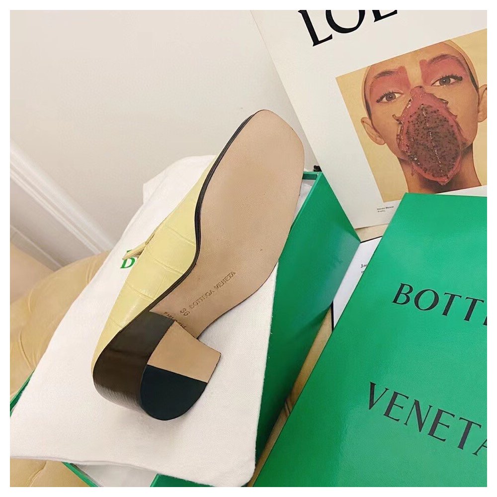 Cheap Reps Bottega Veneta Mules 70mm In Butter Crocodile Embossed Leather