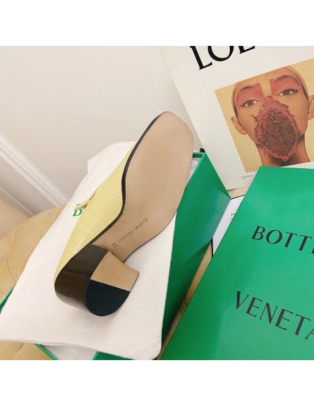 Cheap Reps Bottega Veneta Mules 70mm In Butter Crocodile Embossed Leather