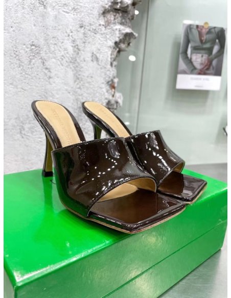 Cheap Reps Bottega Veneta Stretch Mules 90mm In Oxide Patent Leather