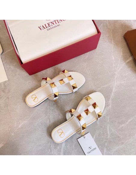 Cheap Reps Valentino Roman Stud Flat Slides In White Calfskin