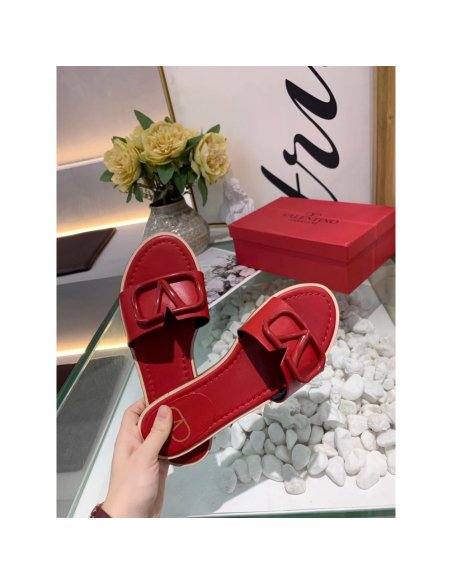 Cheap Reps Valentino VLogo Signature Flat Slides In Red Calfskin