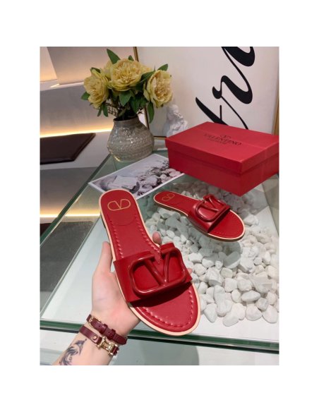 Cheap Reps Valentino VLogo Signature Flat Slides In Red Calfskin