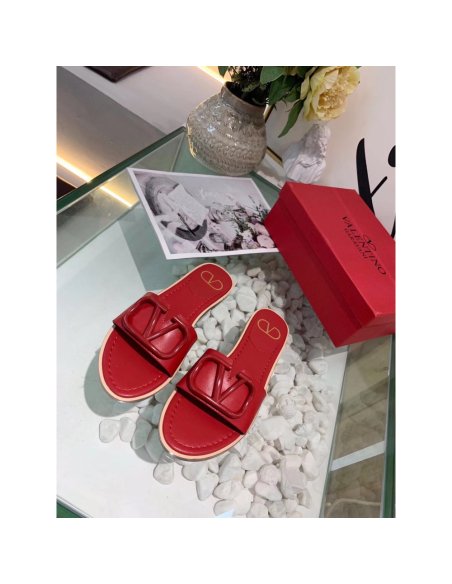 Cheap Reps Valentino VLogo Signature Flat Slides In Red Calfskin