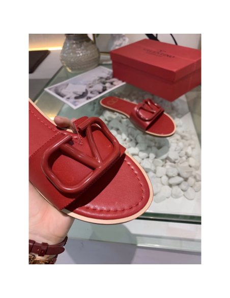 Cheap Reps Valentino VLogo Signature Flat Slides In Red Calfskin