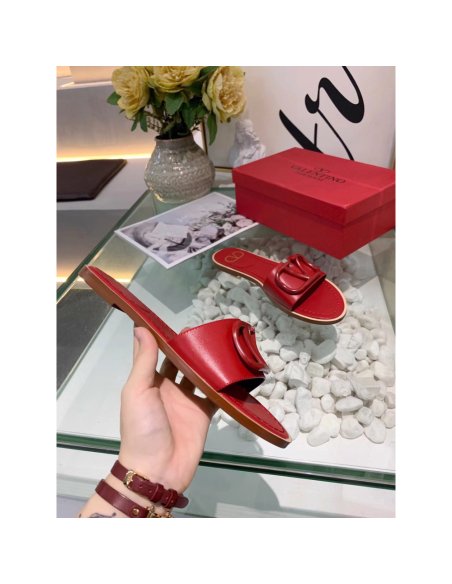 Cheap Reps Valentino VLogo Signature Flat Slides In Red Calfskin