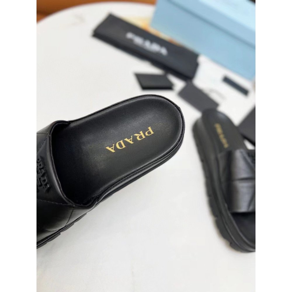 Cheap Reps Prada Womens Slides In Black Quilted Nappa Leather