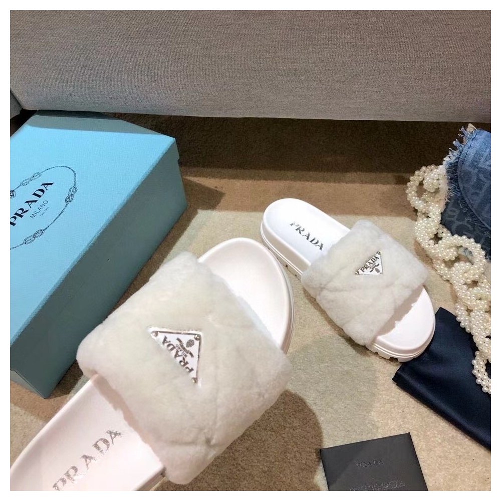 Cheap Reps Prada Womens Slides In White Shearling