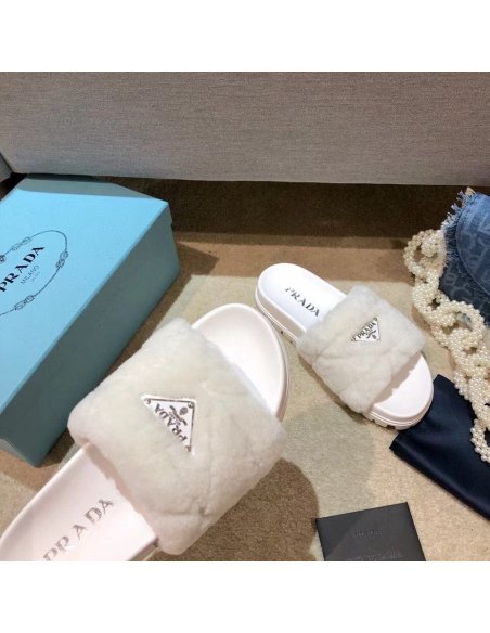 Cheap Reps Prada Womens Slides In White Shearling