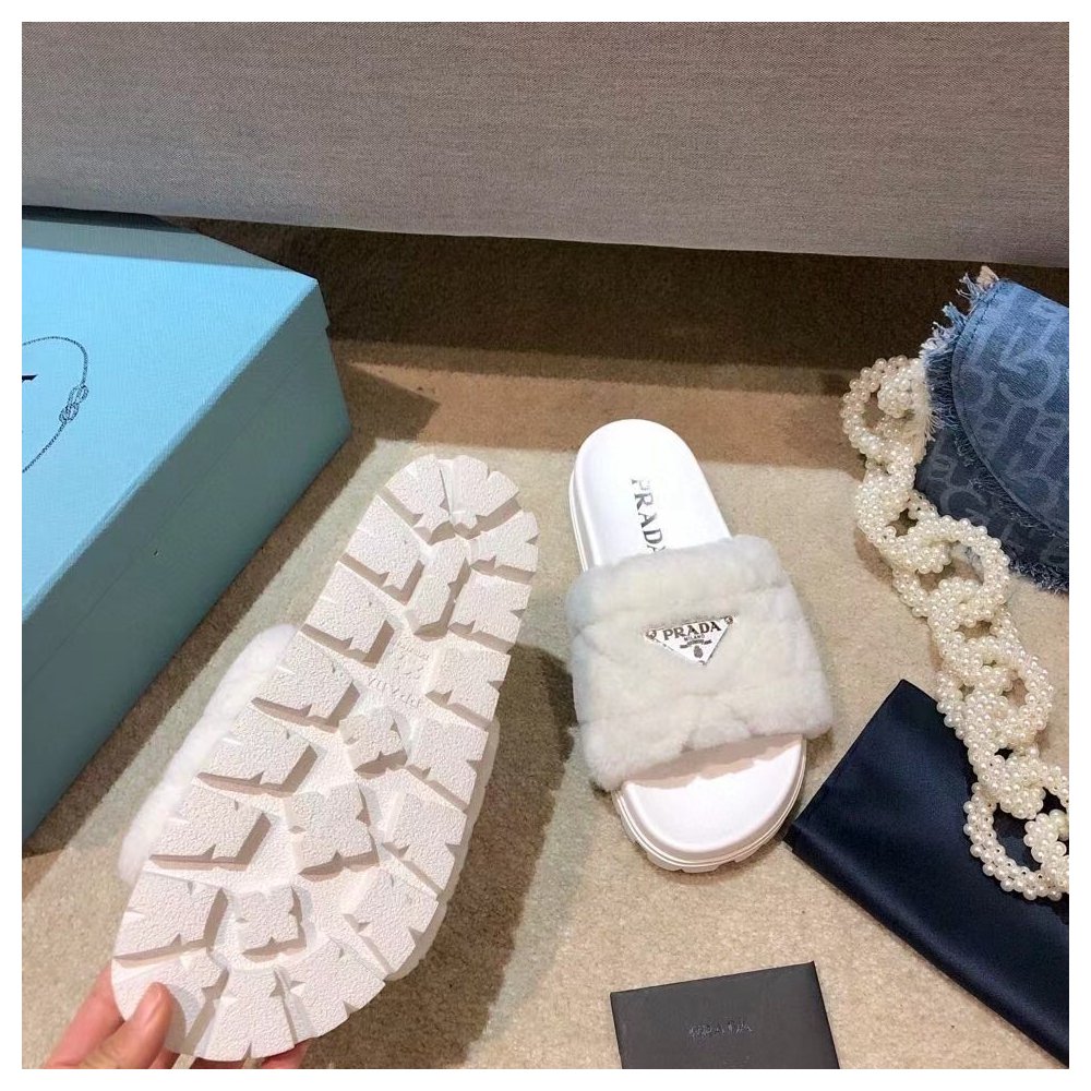 Cheap Reps Prada Womens Slides In White Shearling