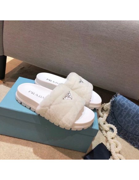 Cheap Reps Prada Womens Slides In White Shearling