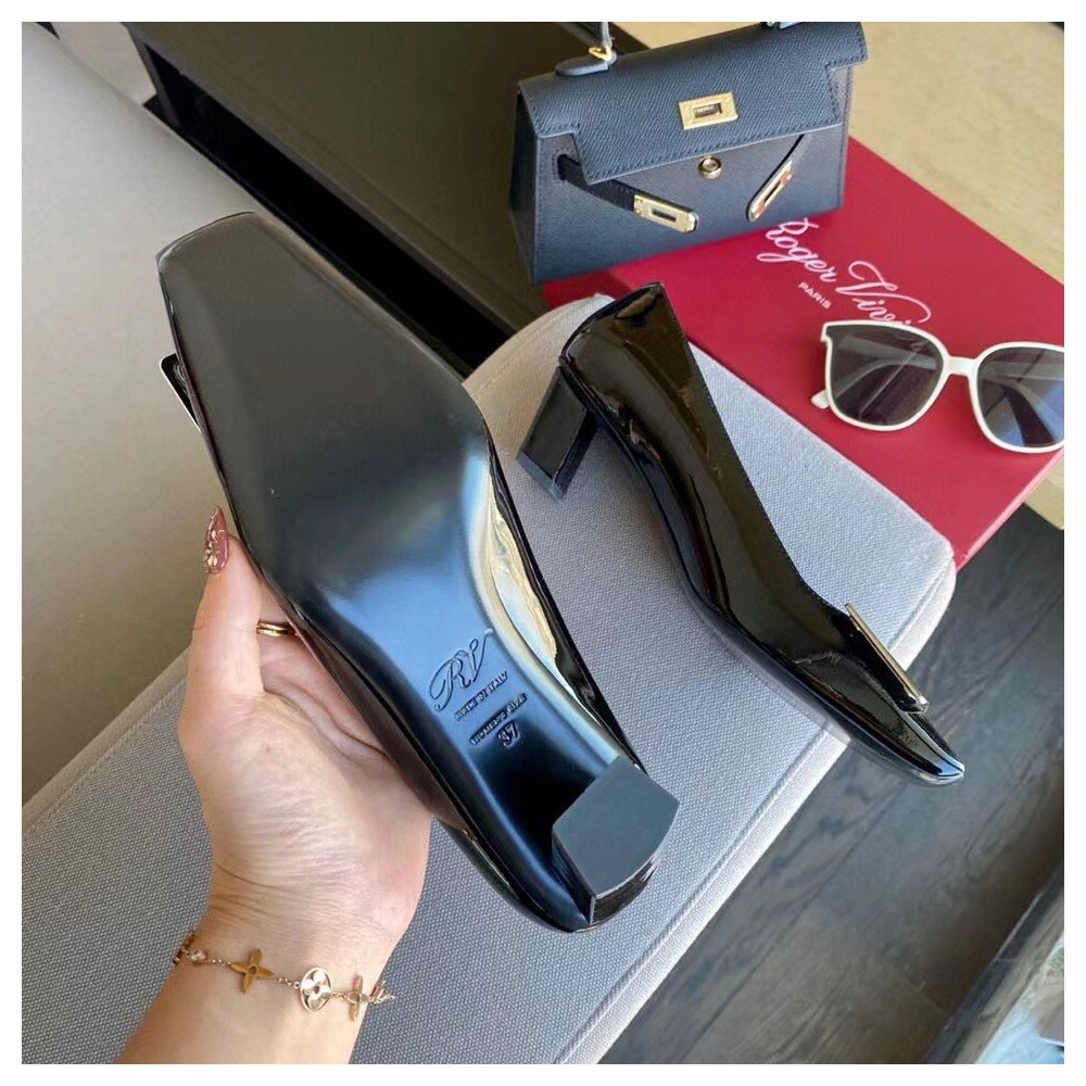 Cheap Reps Roger Vivier Belle Vivier 45mm Pumps In Black Patent Leather
