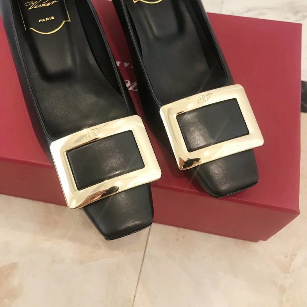 Cheap Reps Roger Vivier Belle Vivier 45mm Pumps In Black Calfskin