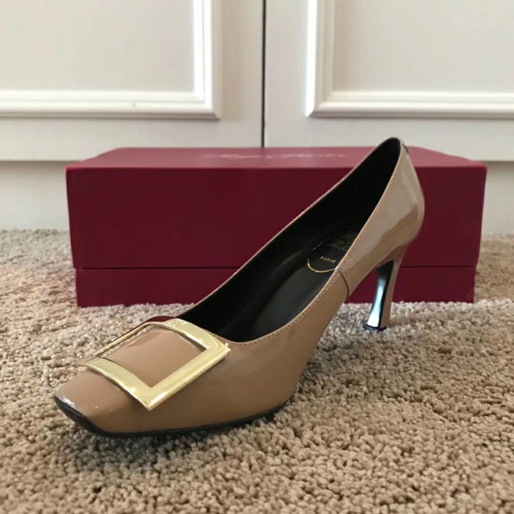 Cheap Reps Roger Vivier Belle Vivier Trompette 70mm Pumps In Grey Patent