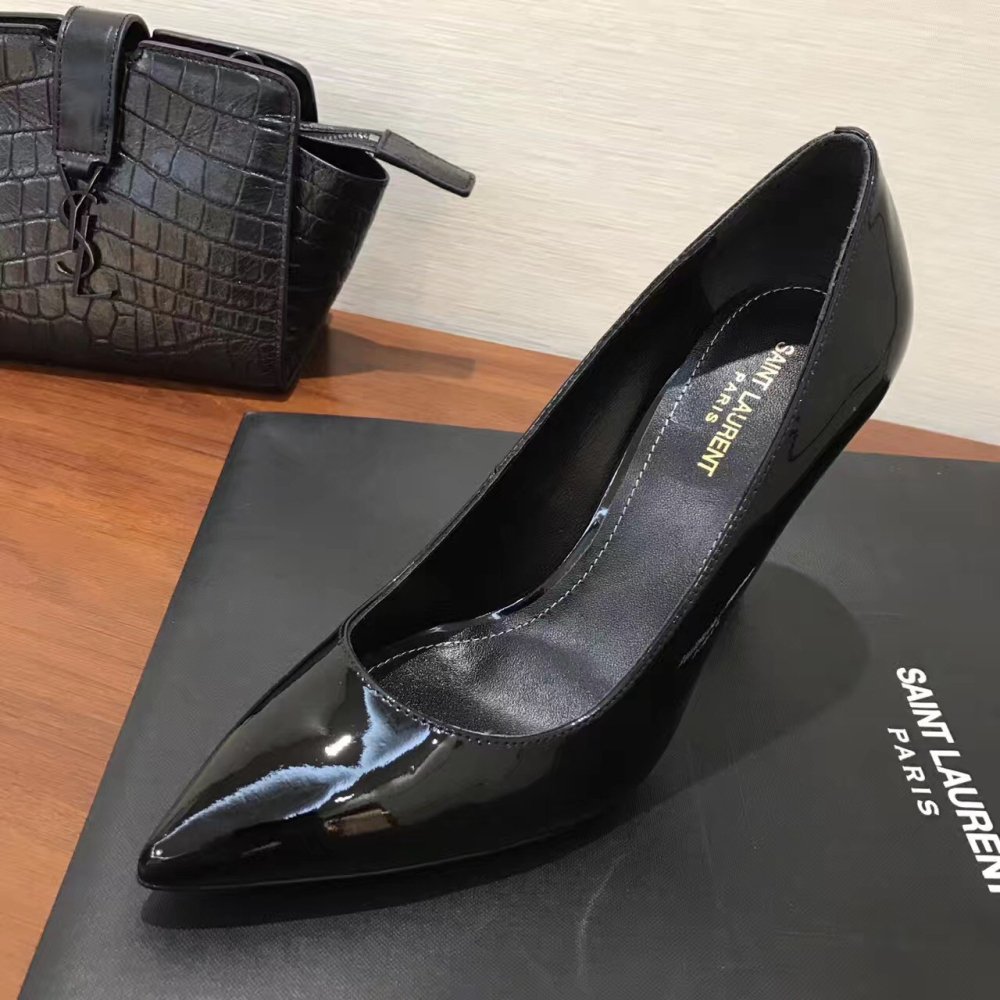 Cheap Reps Saint Laurent Opyum 110 Pumps In Patent Leather with Black Heel