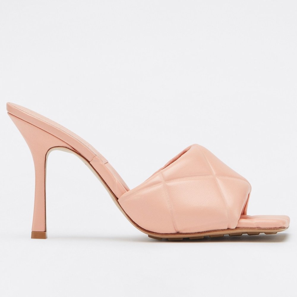 Cheap Reps Bottega Veneta Rubber Lido Sandals In Pink Quilted Lambskin