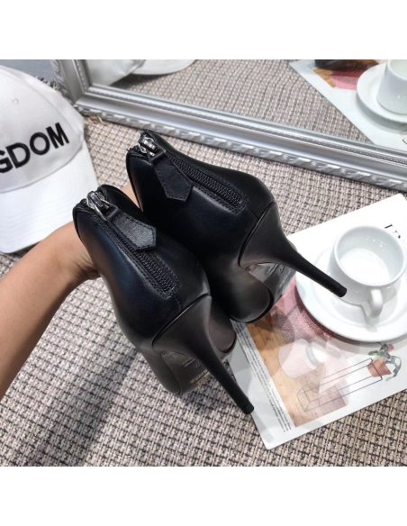 Cheap Reps Hermes Virginia Ankle Boot In Black Leather