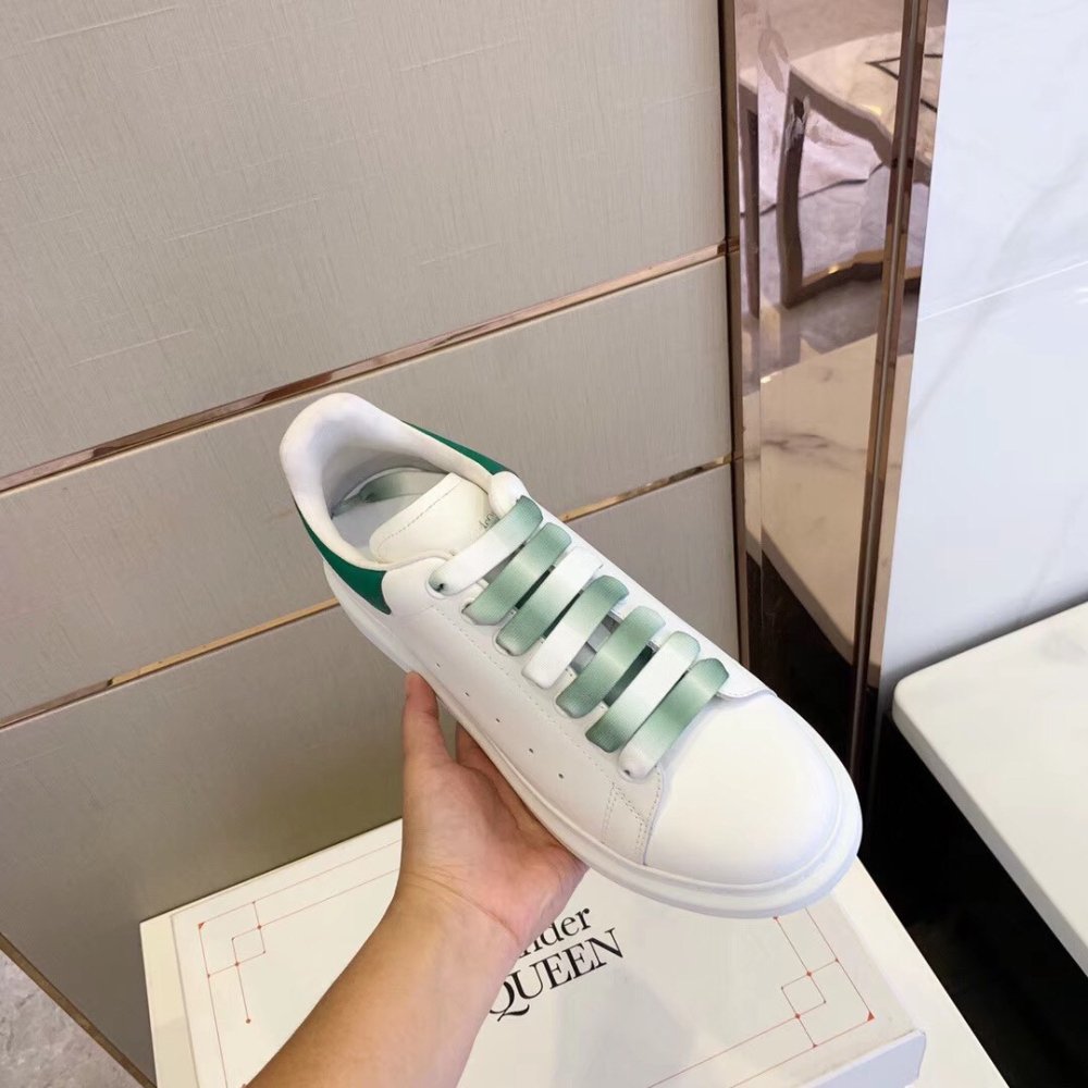 Cheap Reps Alexander McQueen Womens Oversized Sneakers With Green Heel