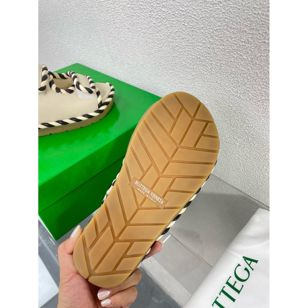 Cheap Reps Bottega Veneta Jack Flat Slingback Sandals in Bicolor Lambskin